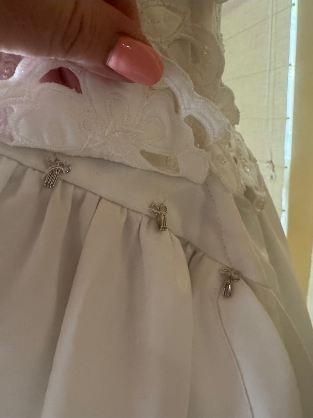 Merry Max Vintage Wedding Gown Size 10 White Pearl Beaded Lace Cathedral Train - Picture 10 of 13